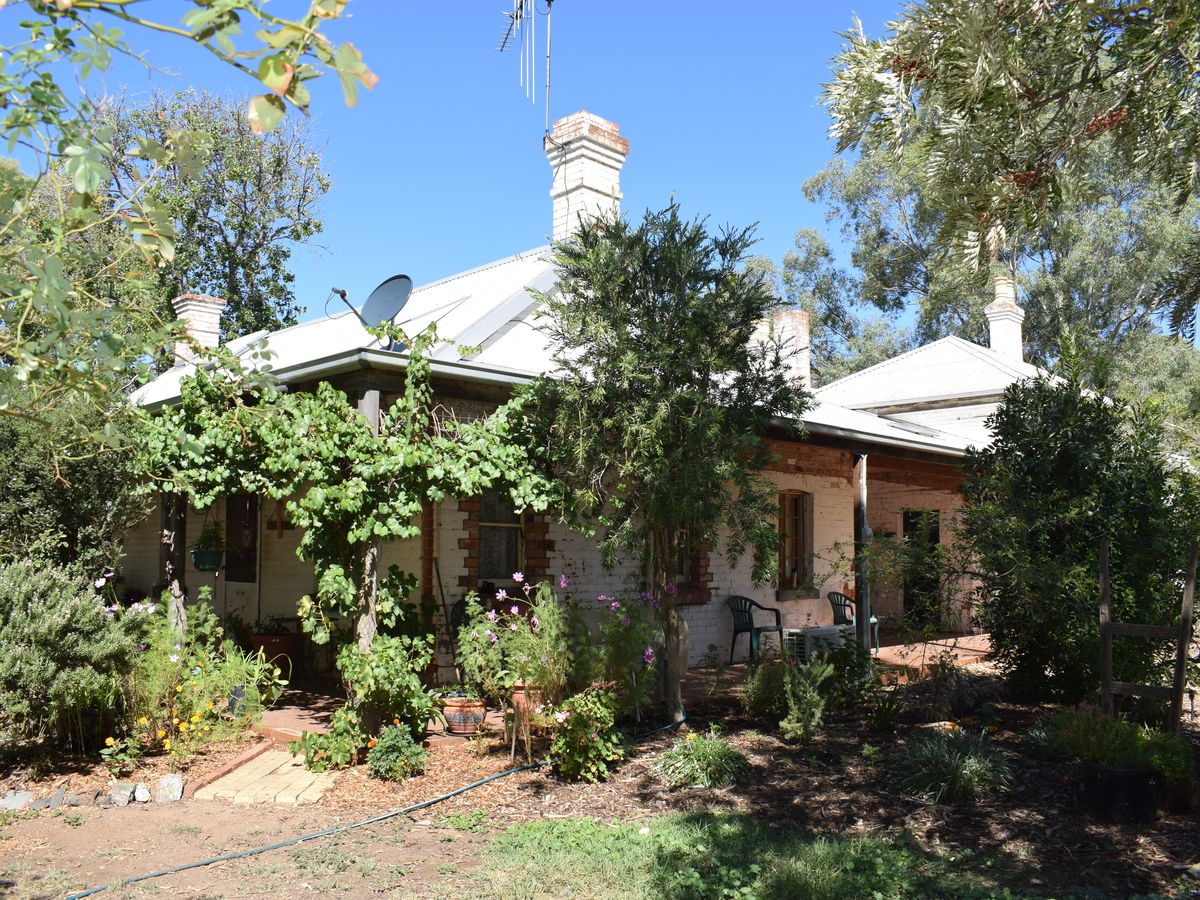 3381 Bridgewater-Maldon Road, Newbridge