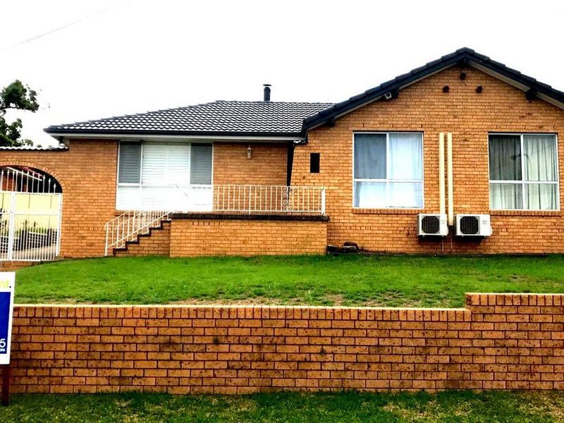 36 Bombala Crescent, Quakers Hill