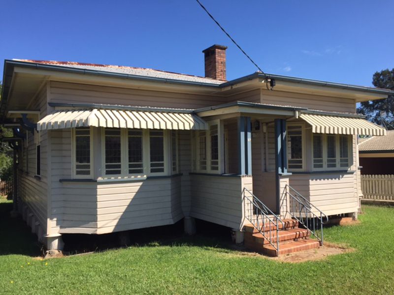 27 Loudon Street, South Toowoomba