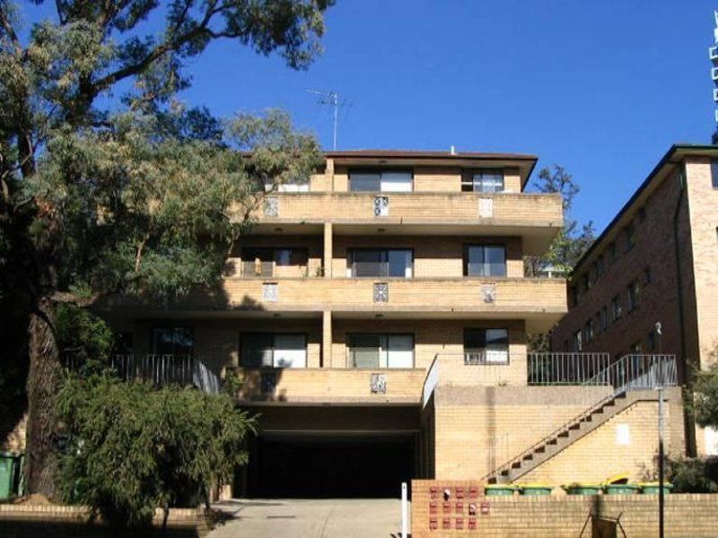 2 / 19 Campbell Street, Parramatta