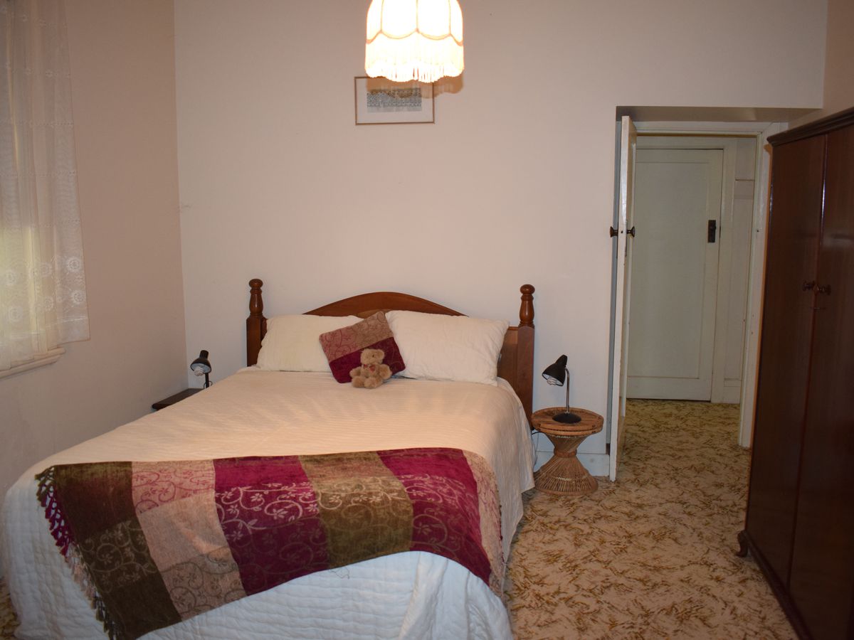 70 Grant Street North, Inglewood