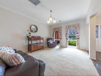 2 Larissa Close, Romsey