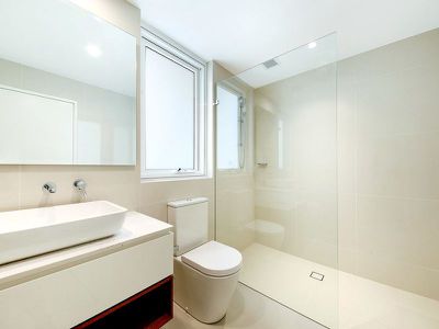 303 / 58 Peninsula Drive, Breakfast Point