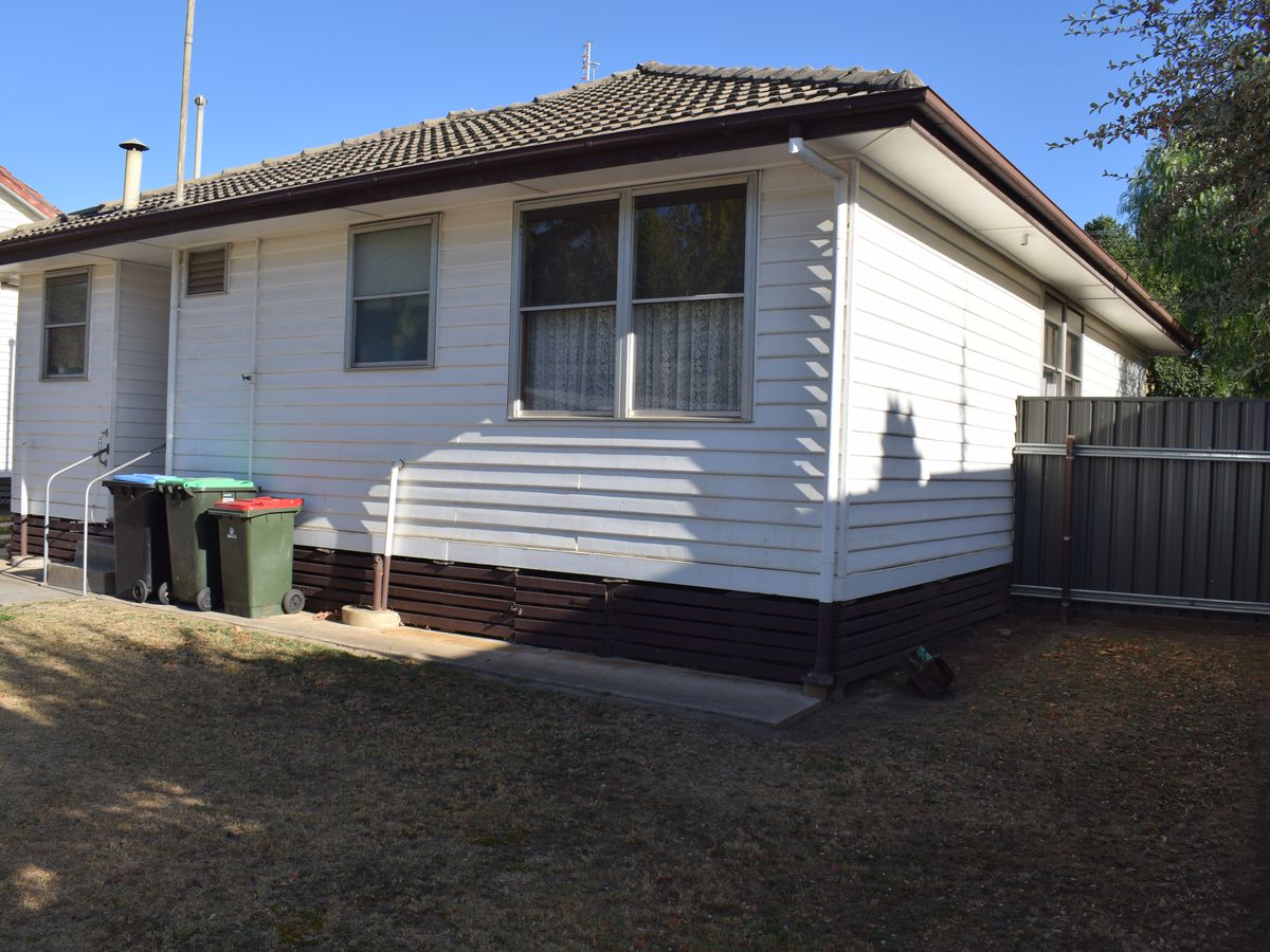 17 MacKenzie Street West, Golden Square