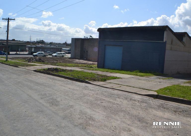 11-13 Ryan Street, Morwell 11-13 Ryan Street, Morwell