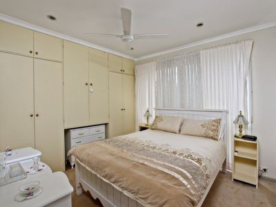 22 McCartney Crescent, St Clair