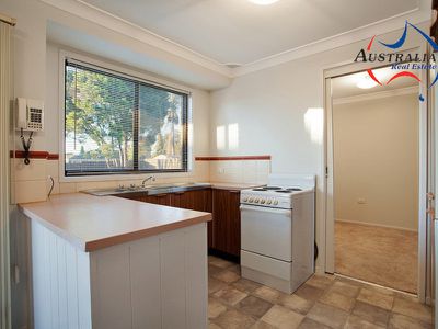 5 Kingfisher Way, St Clair