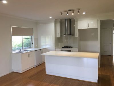 8 / 308 Mackenzie Street, Rangeville