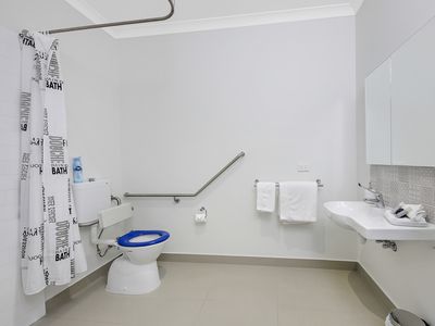 27 Main Street, Romsey