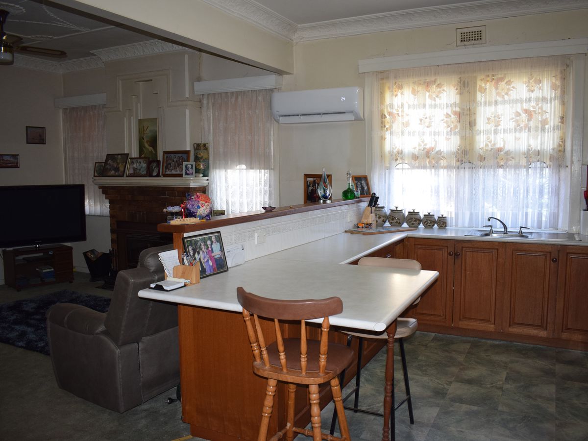 70 Grant Street North, Inglewood