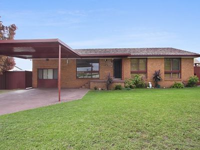 17 Arcadia Place, Colyton