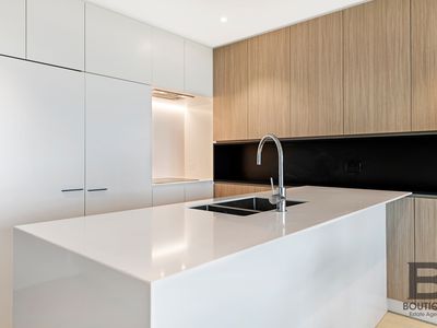 1712 / 1 Ascot Vale Road, Flemington