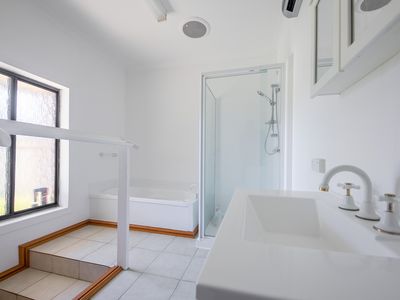 14 Newnham Drive, Romsey