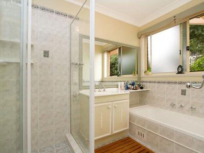 4 Galway Court, St Clair