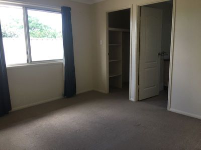 3 / 8 Ball Street, Drayton