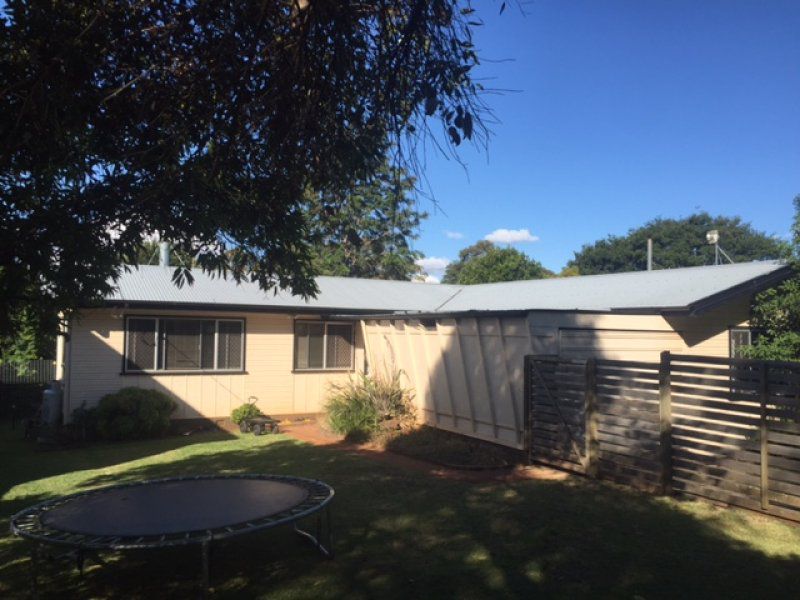 6 Skehan Street, Centenary Heights