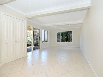 12 Katoomba Crescent, Prince Henry Heights