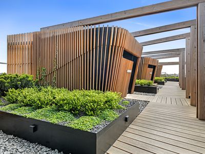 2201 / 1 Ascot Vale Road, Flemington