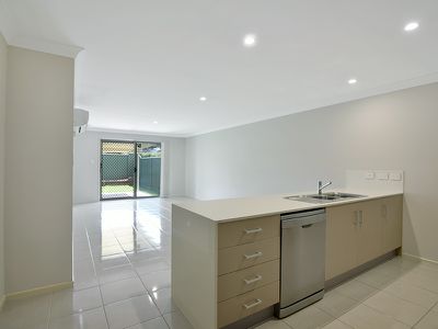 1 / 285A Alderley Street, South Toowoomba