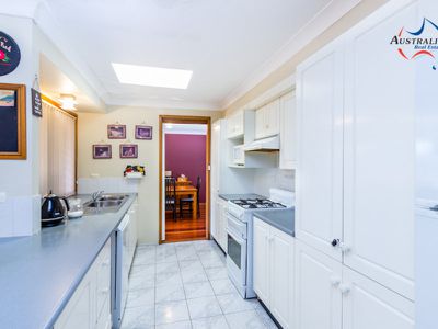 16 Kingfisher Way, St Clair