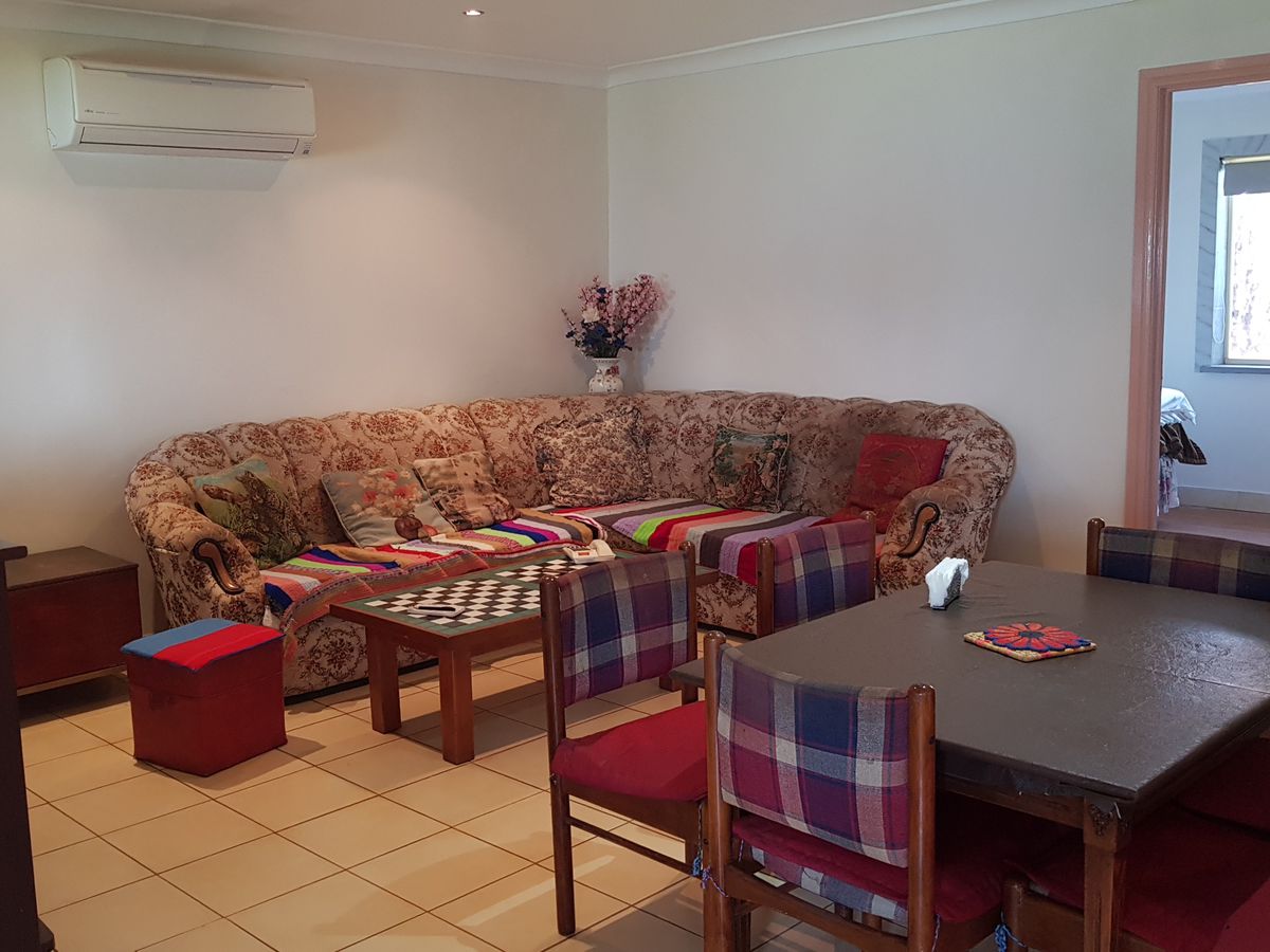 50 School Road, Corop