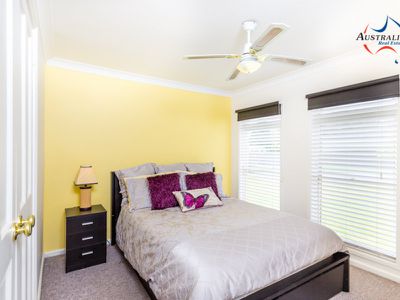 2 Netherton Avenue, St Clair