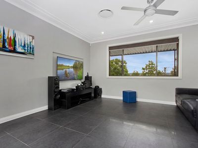 28 Hillcrest Avenue, Penrith