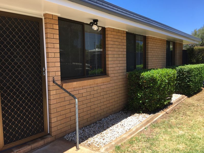 2 / 12 Scheske Street, Wilsonton