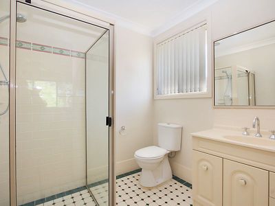 2 / 6D Royal Place, St Clair