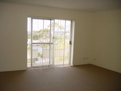 12 / 30 East Crescent Street, Mcmahons Point