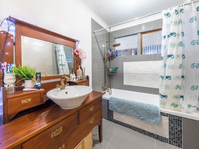 17 White Avenue, Romsey