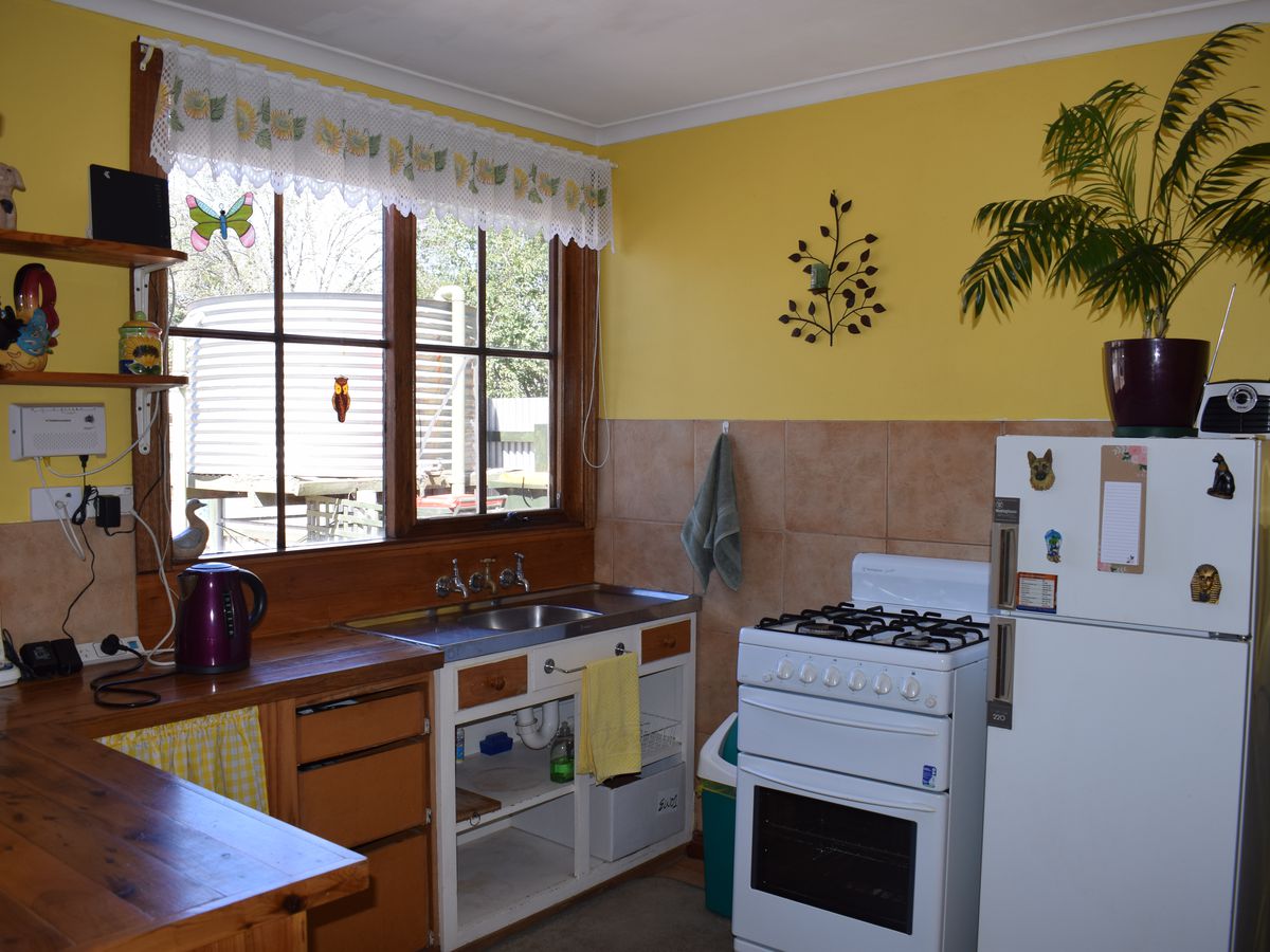 57 Grant Street North, Inglewood