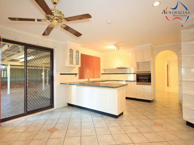 130 Pine Creek Circuit, St Clair