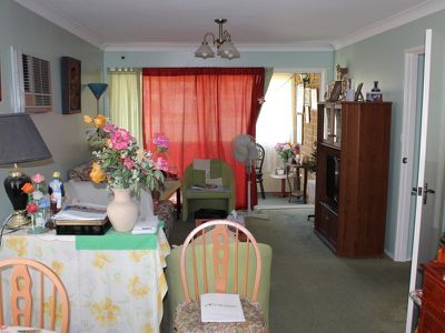 2 Franklin Place, Colyton