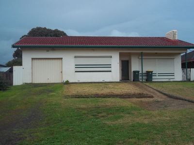 15 Mowbray Street, Millicent 15 Mowbray Street, Millicent