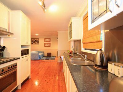 32 Menzies Cct,, St Clair