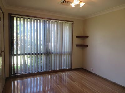8 Whipbird Place, Erskine Park