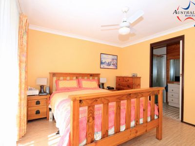 1 Plover Close, St Clair