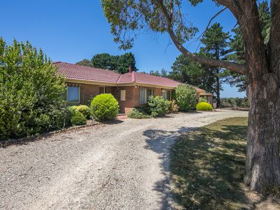 8 Main Street, Romsey