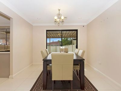 5 Pine Creek Circuit, St Clair