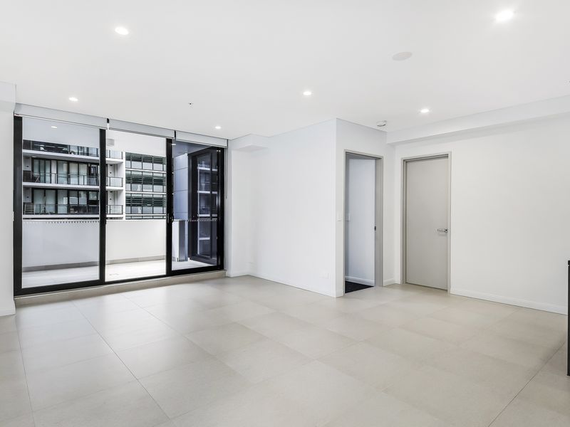 820 / 8 Galloway St, Mascot