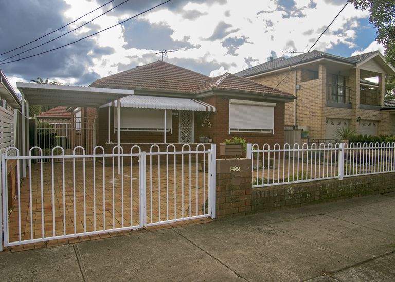 238 Auburn Road, Yagoona 238 Auburn Road, Yagoona
