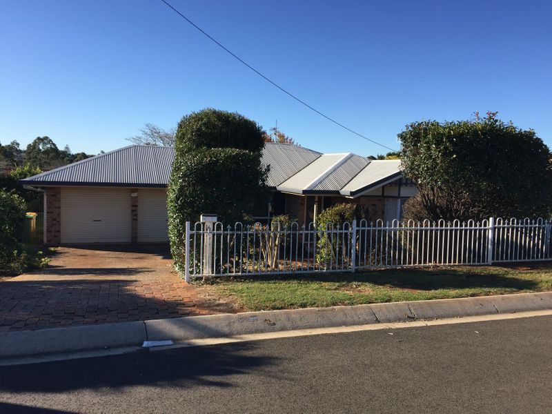 221A Stenner Street, Middle Ridge