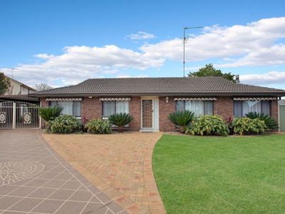 38 Timesweep Drive, St Clair