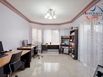 6 Galway Court, St Clair