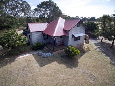 38 McCrackens Road, Locksley