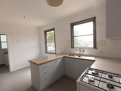 56 Chisholm Cresent, Seymour