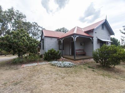 38 McCrackens Road, Locksley