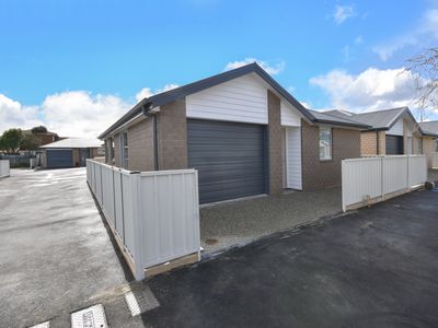2E Bruce Street, Mosgiel