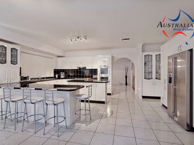 13 Hickory Place, St Clair